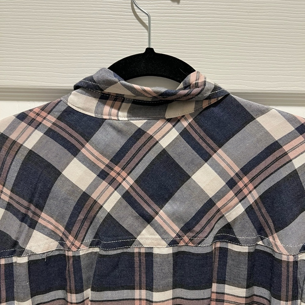 Torrid Top - Picture 13 of 13